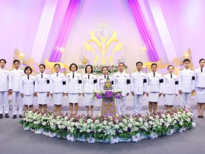 วันจันทร์ที่ 25 พฤษภาคม 2569 นางสาวนันทิดา บัวแย้ม ผู้ตรวจเงินแผ่นดิน (สตภ.3) พร้อมด้วย นายพยุธ นิรันรัตน์ รองผู้ตรวจเงินแผ่นดิน (สตภ.3) นางเยาวนิต หล่อประดับเพชร ผู้อำนวยการสำนักตรวจเงินแผ่นดินจังหวัดนครปฐม ร่วมบันทึกเทปโทรทัศน์ถวายพระพรชัยมงคล สมเด็จพระนางเจ้าสุทิดา พัชรสุธาพิมลลักษณ พระบรมราชินี